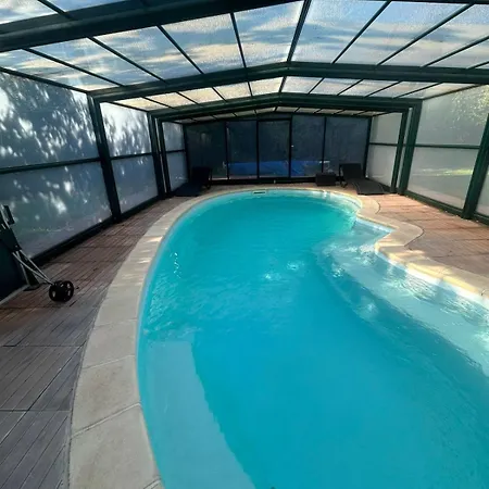 Des Courses - Piscine Et Jardin Villa