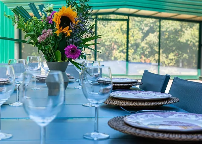 Des Courses - Piscine Et Jardin Villa