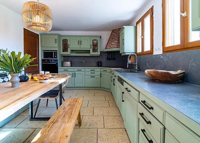 Villa Des Courses - Piscine Et Jardin *