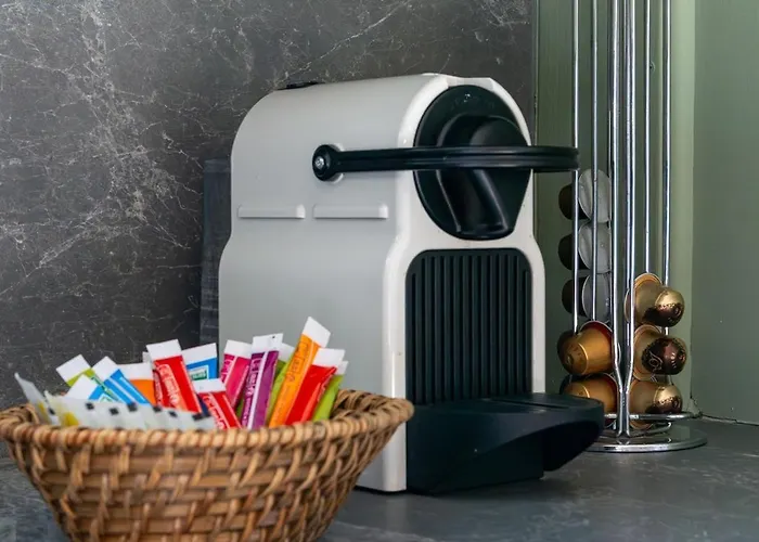 Des Courses - Piscine Et Jardin فيلة دوفييل