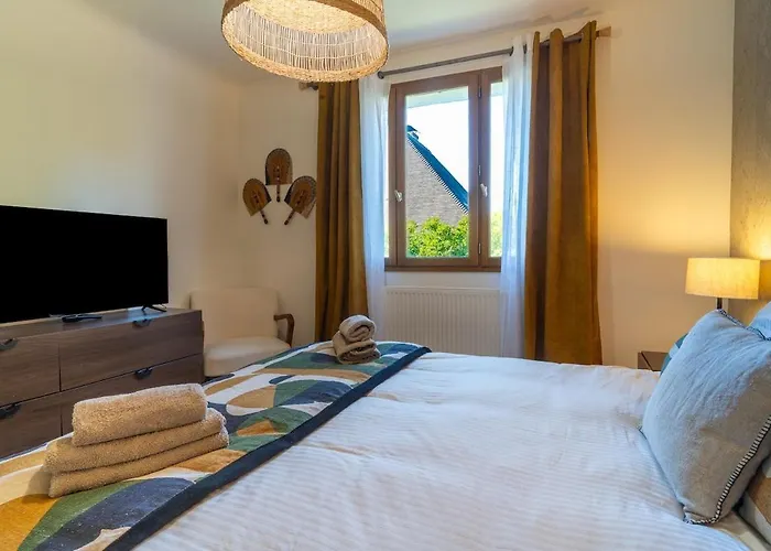 Des Courses - Piscine Et Jardin * دوفييل