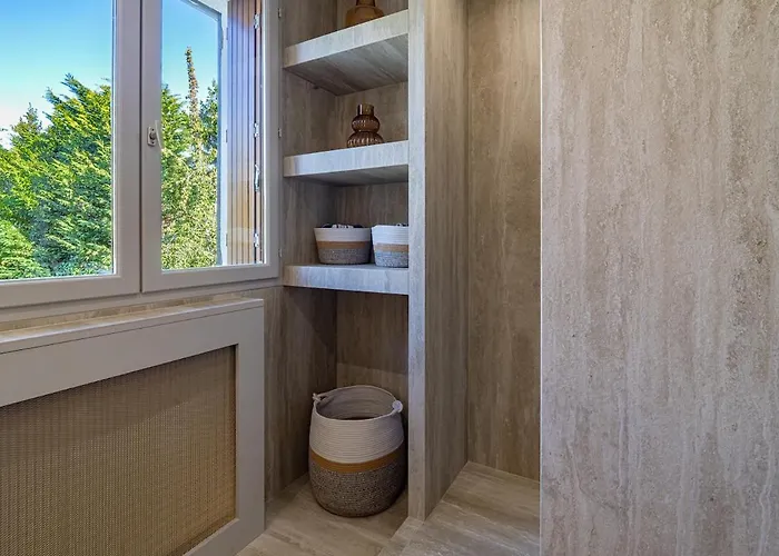 Des Courses - Piscine Et Jardin دوفييل